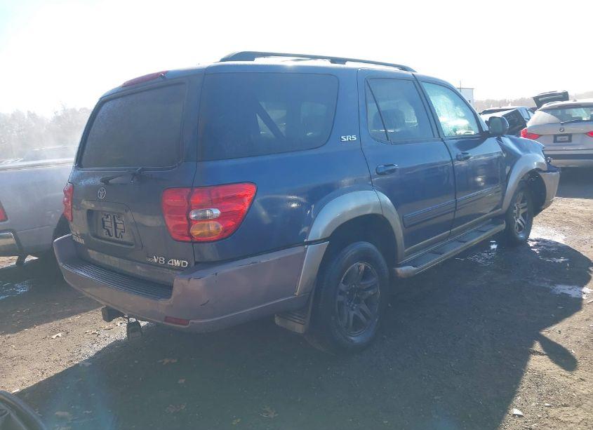 Photo 4 of 2004 Toyota Sequoia SR5 V8 (VIN 5TDBT44A54S205262)