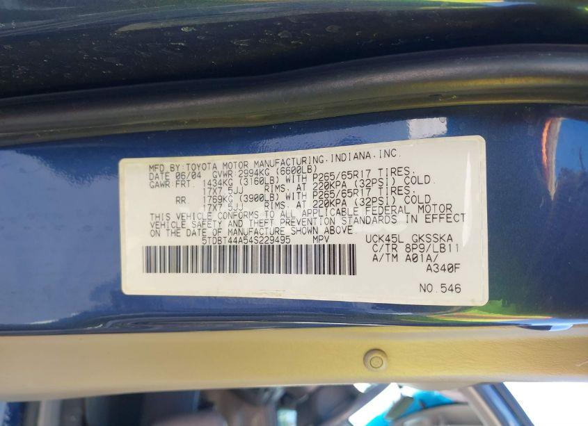 Photo 9 of 2004 Toyota Sequoia SR5 V8 (VIN 5TDBT44A54S229495)