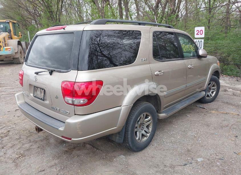 Photo 4 of 2005 Toyota Sequoia SR5 V8 (VIN 5TDBT44A55S244712)