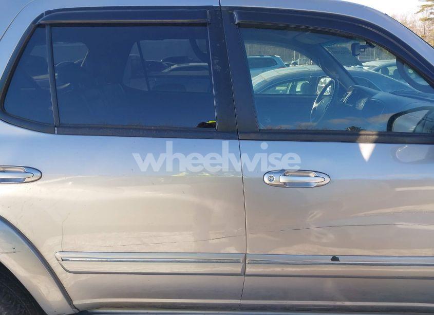 Photo 13 of 2007 Toyota Sequoia SR5 V8 (VIN 5TDBT44A57S279625)