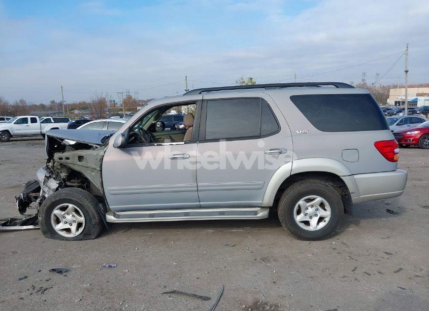 Photo 14 of 2001 Toyota Sequoia SR5 V8 (VIN 5TDBT44A61S028572)