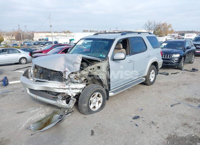 Photo 2 of 2001 Toyota Sequoia SR5 V8 (VIN 5TDBT44A61S028572)