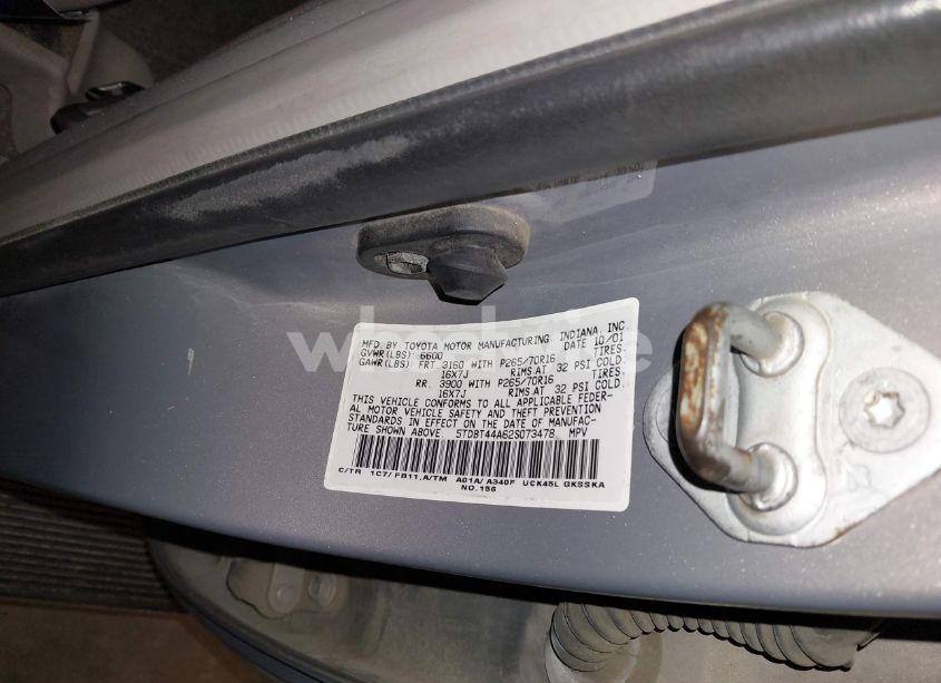 Photo 9 of 2002 Toyota Sequoia SR5 V8 (VIN 5TDBT44A62S073478)