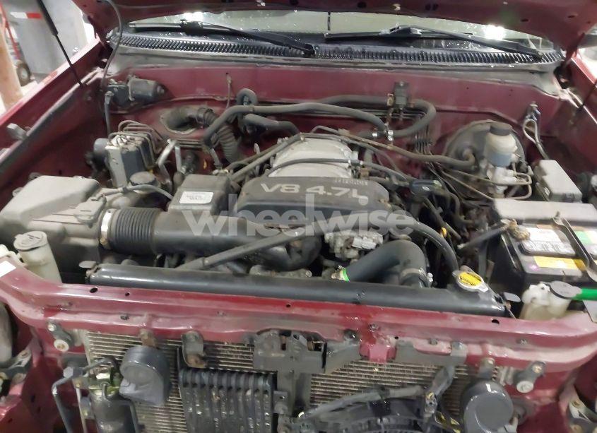 Photo 10 of 2002 Toyota Sequoia SR5 V8 (VIN 5TDBT44A62S083590)