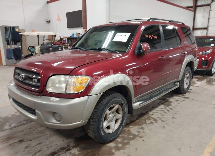 Photo 2 of 2002 Toyota Sequoia SR5 V8 (VIN 5TDBT44A62S083590)