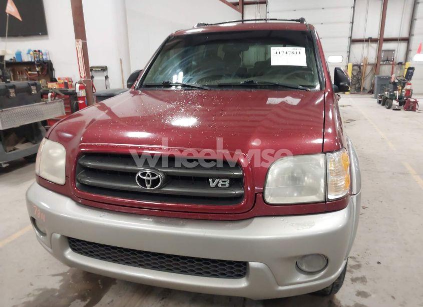 Photo 6 of 2002 Toyota Sequoia SR5 V8 (VIN 5TDBT44A62S083590)