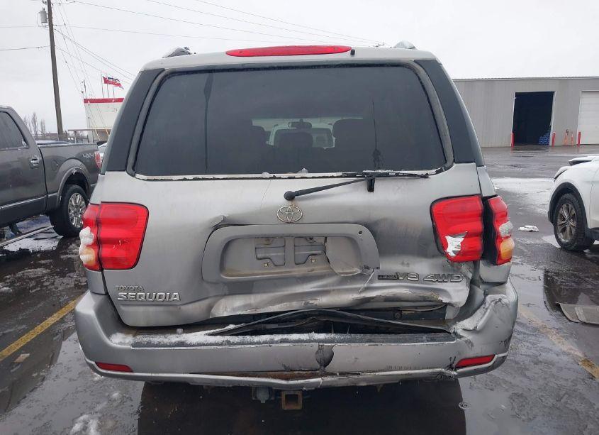 Photo 16 of 2003 Toyota Sequoia SR5 V8 (VIN 5TDBT44A63S169838)