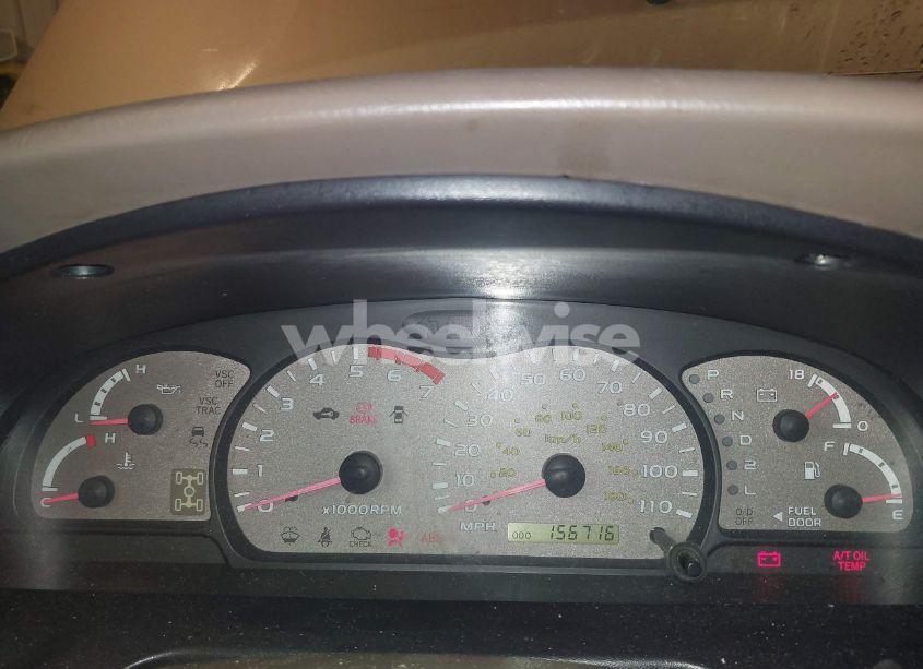 Photo 7 of 2003 Toyota Sequoia SR5 V8 (VIN 5TDBT44A63S196764)