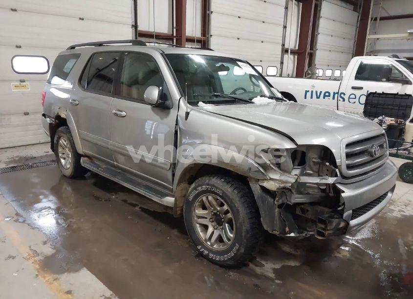 2004 Toyota Sequoia SR5 V8 (VIN 5TDBT44A64S227125) main photo