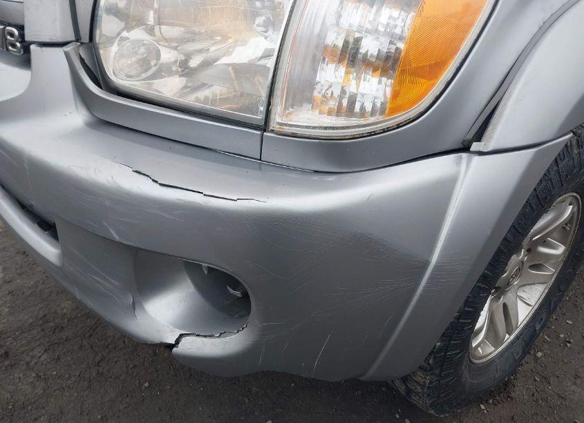 Photo 15 of 2005 Toyota Sequoia SR5 V8 (VIN 5TDBT44A65S237249)