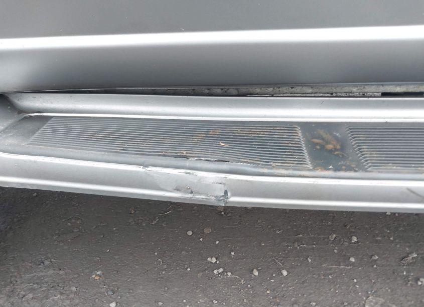 Photo 17 of 2005 Toyota Sequoia SR5 V8 (VIN 5TDBT44A65S237249)