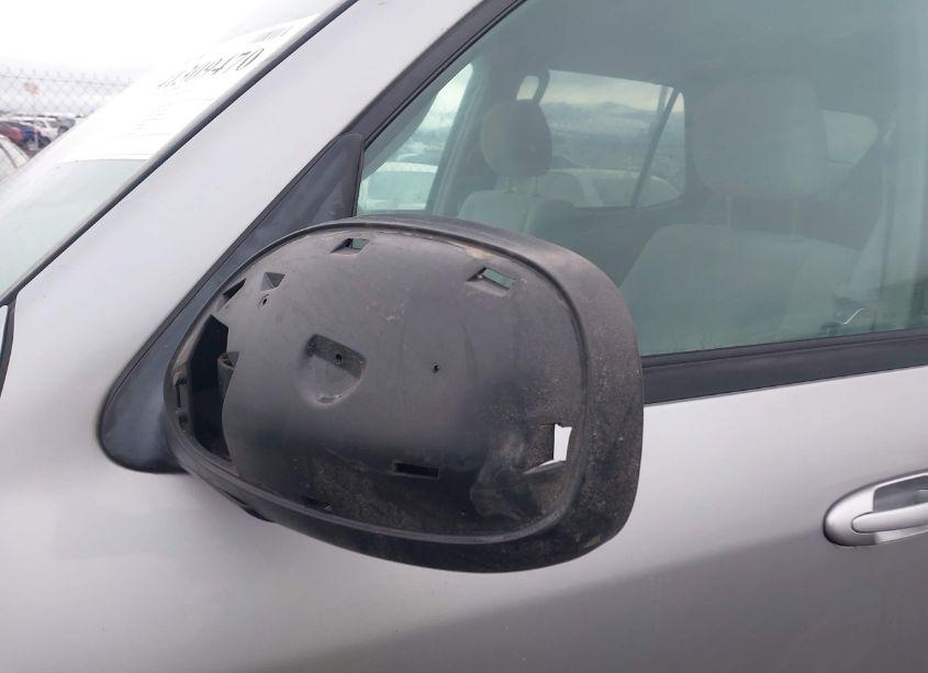 Photo 18 of 2005 Toyota Sequoia SR5 V8 (VIN 5TDBT44A65S237249)