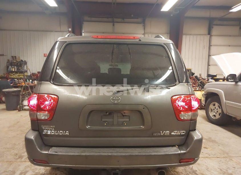Photo 16 of 2007 Toyota Sequoia SR5 V8 (VIN 5TDBT44A67S292089)