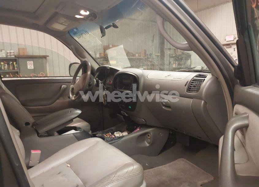 Photo 5 of 2007 Toyota Sequoia SR5 V8 (VIN 5TDBT44A67S292089)