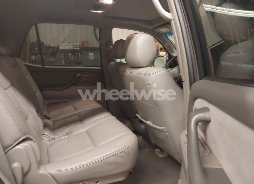 Photo 8 of 2007 Toyota Sequoia SR5 V8 (VIN 5TDBT44A67S292089)