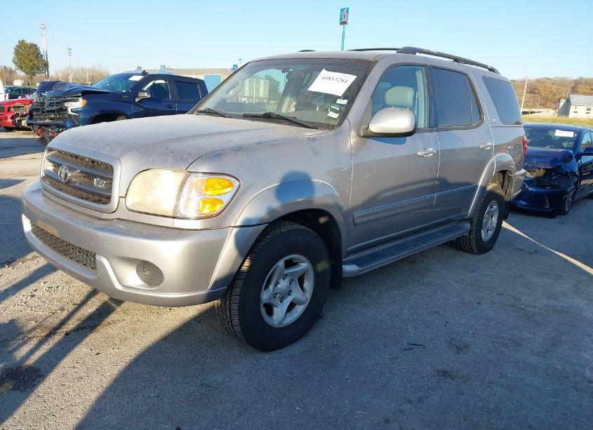 Photo 2 of 2001 Toyota Sequoia SR5 V8 (VIN 5TDBT44A71S003521)