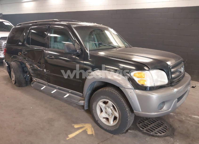 2002 Toyota Sequoia SR5 V8 (VIN 5TDBT44A72S081976) main photo