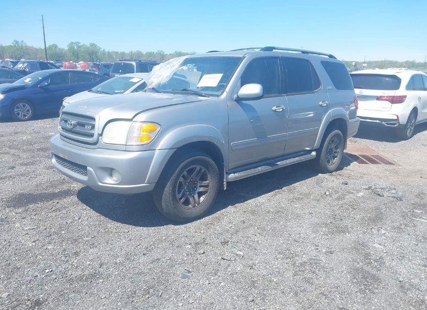 Photo 2 of 2004 Toyota Sequoia SR5 V8 (VIN 5TDBT44A74S212875)
