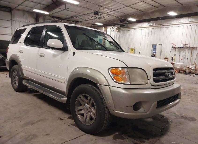 2004 Toyota Sequoia SR5 V8 (VIN 5TDBT44A74S225058) main photo