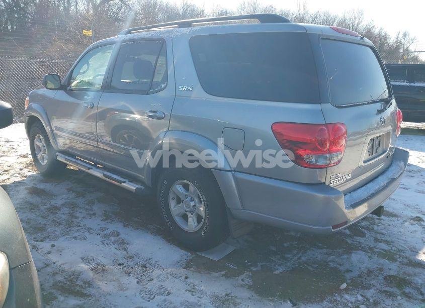 Photo 3 of 2005 Toyota Sequoia SR5 V8 (VIN 5TDBT44A75S236420)