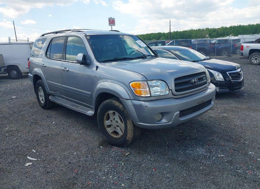 2003 Toyota Sequoia SR5 V8 (VIN 5TDBT44A83S148649) main photo