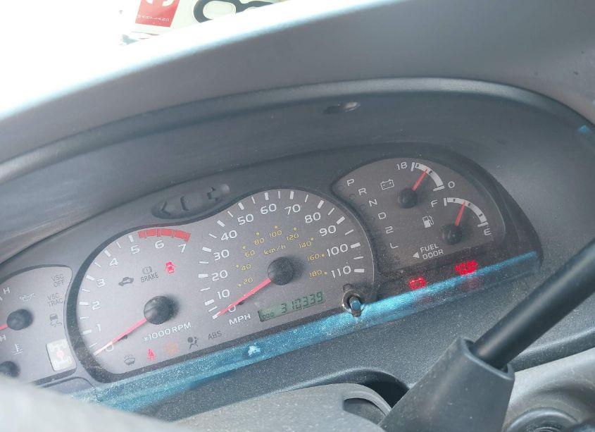 Photo 7 of 2003 Toyota Sequoia SR5 V8 (VIN 5TDBT44A83S148649)