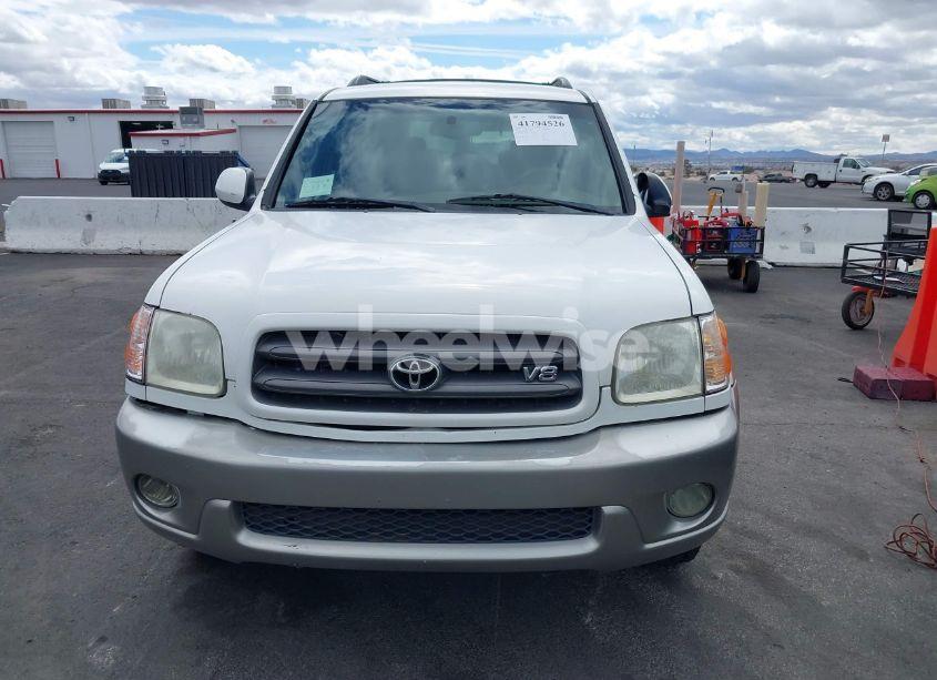 Photo 6 of 2003 Toyota Sequoia SR5 V8 (VIN 5TDBT44A83S172501)