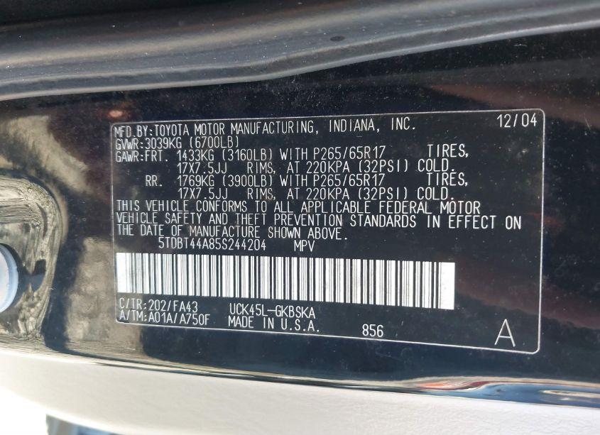 Photo 9 of 2005 Toyota Sequoia SR5 V8 (VIN 5TDBT44A85S244204)