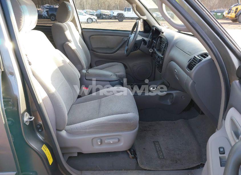 Photo 5 of 2007 Toyota Sequoia SR5 V8 (VIN 5TDBT44A87S277836)