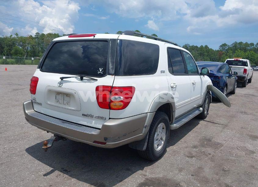 Photo 4 of 2003 Toyota Sequoia SR5 V8 (VIN 5TDBT44A93S186004)