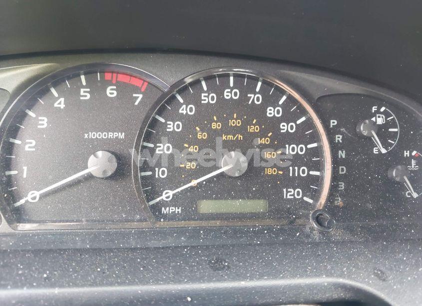 Photo 7 of 2005 Toyota Sequoia SR5 V8 (VIN 5TDBT44A95S239271)