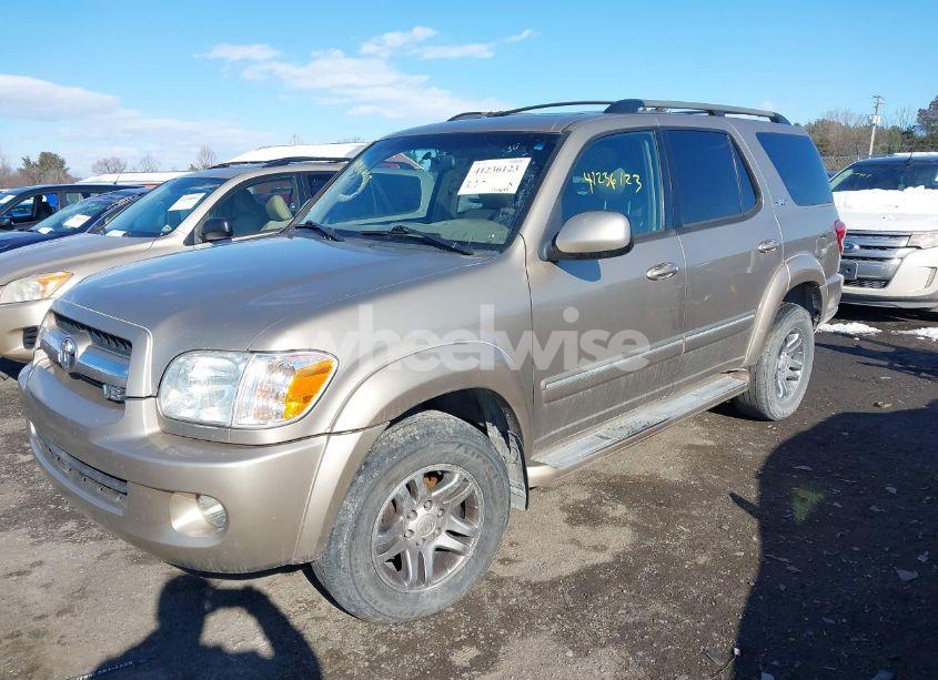 Photo 2 of 2005 Toyota Sequoia SR5 V8 (VIN 5TDBT44A95S253509)