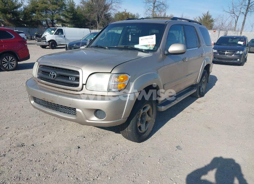 Photo 2 of 2001 Toyota Sequoia SR5 V8 (VIN 5TDBT44AX1S017171)