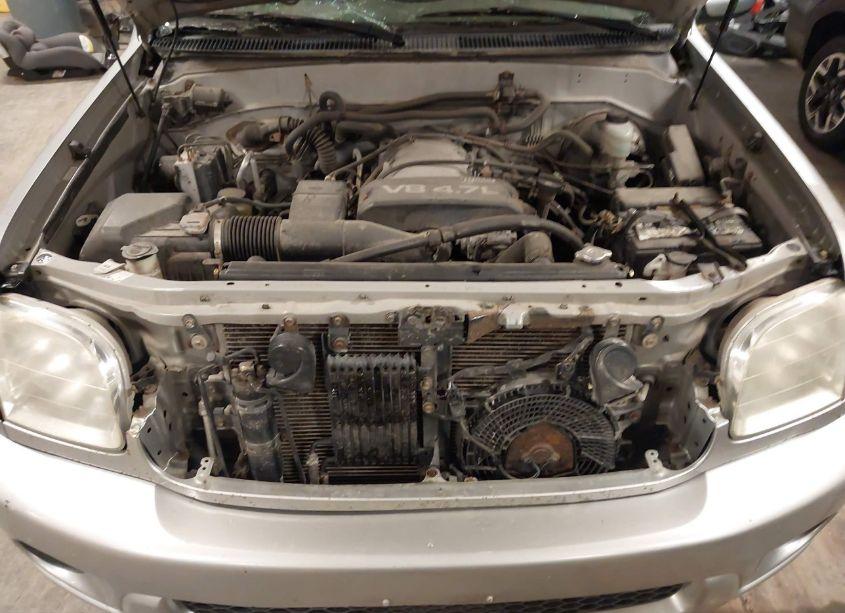 Photo 10 of 2002 Toyota Sequoia SR5 V8 (VIN 5TDBT44AX2S094866)
