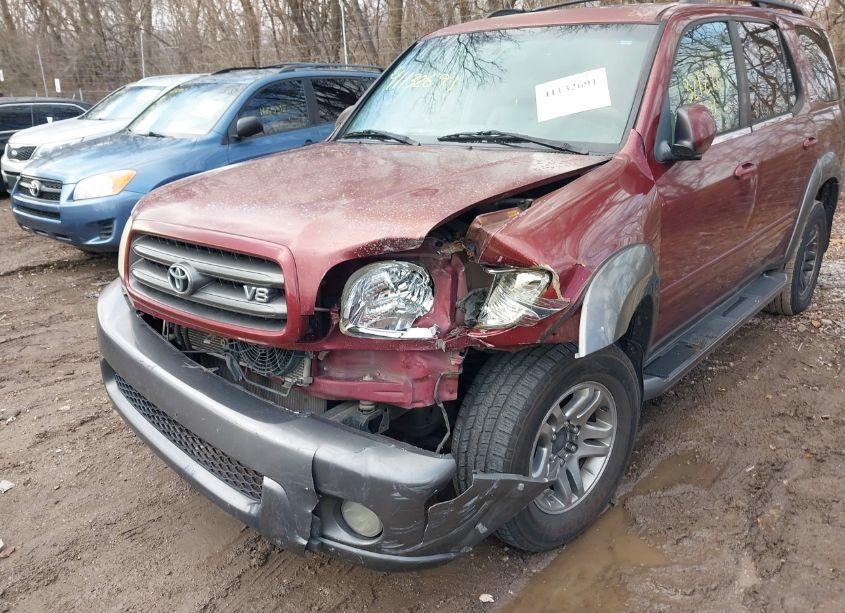 Photo 6 of 2004 Toyota Sequoia SR5 V8 (VIN 5TDBT44AX4S211414)