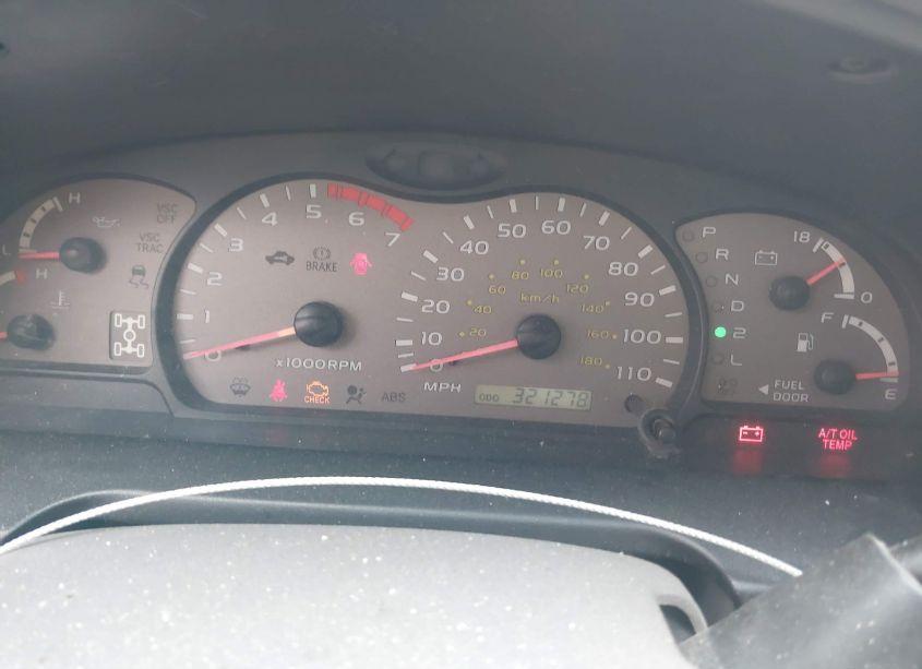 Photo 7 of 2004 Toyota Sequoia SR5 V8 (VIN 5TDBT44AX4S211414)