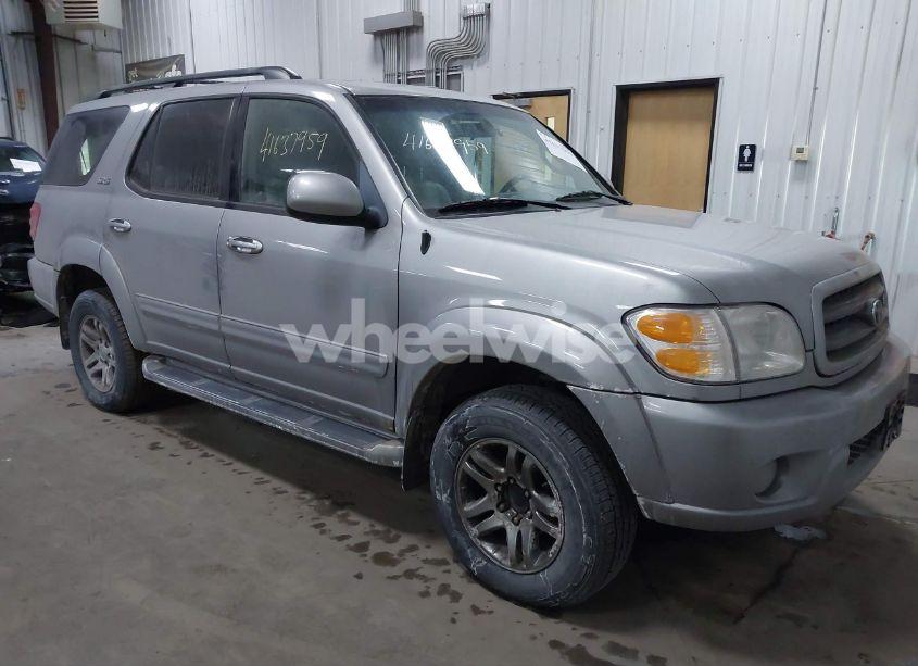 2004 Toyota Sequoia SR5 V8 (VIN 5TDBT44AX4S228049) main photo
