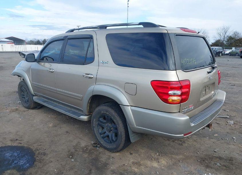 Photo 3 of 2004 Toyota Sequoia SR5 V8 (VIN 5TDBT44AX4S230660)