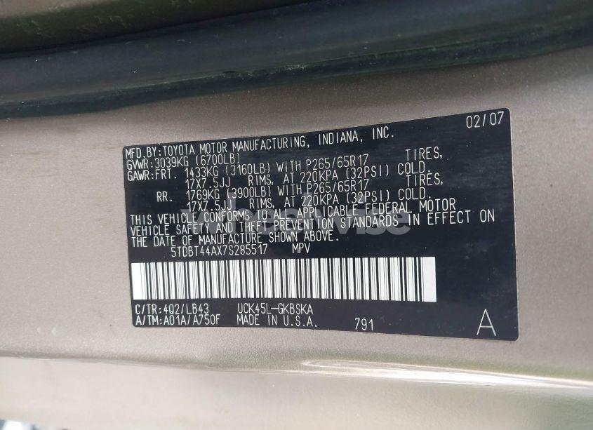 Photo 9 of 2007 Toyota Sequoia SR5 V8 (VIN 5TDBT44AX7S285517)