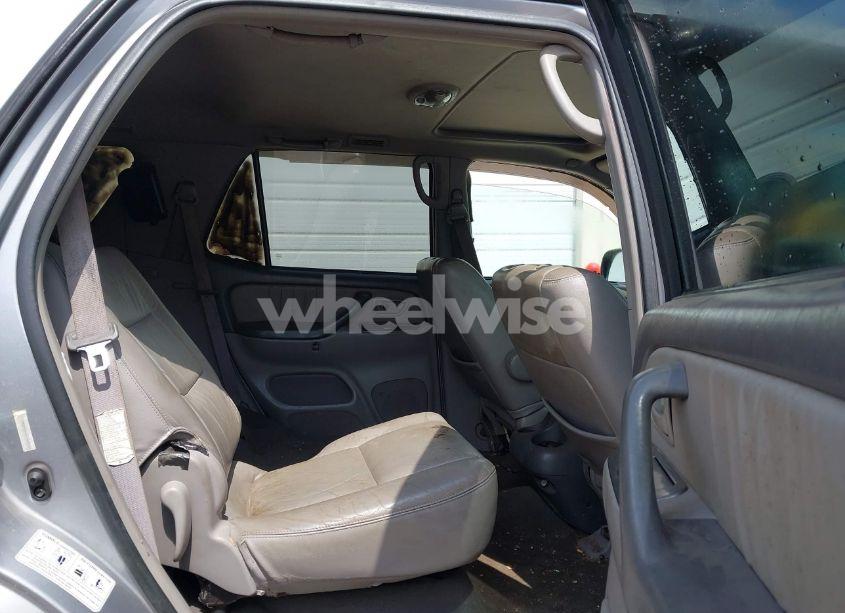Photo 8 of 2001 Toyota Sequoia LIMITED V8 (VIN 5TDBT48A01S022924)