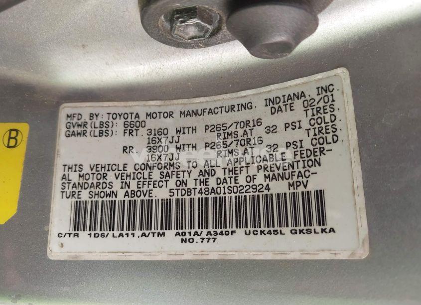 Photo 9 of 2001 Toyota Sequoia LIMITED V8 (VIN 5TDBT48A01S022924)