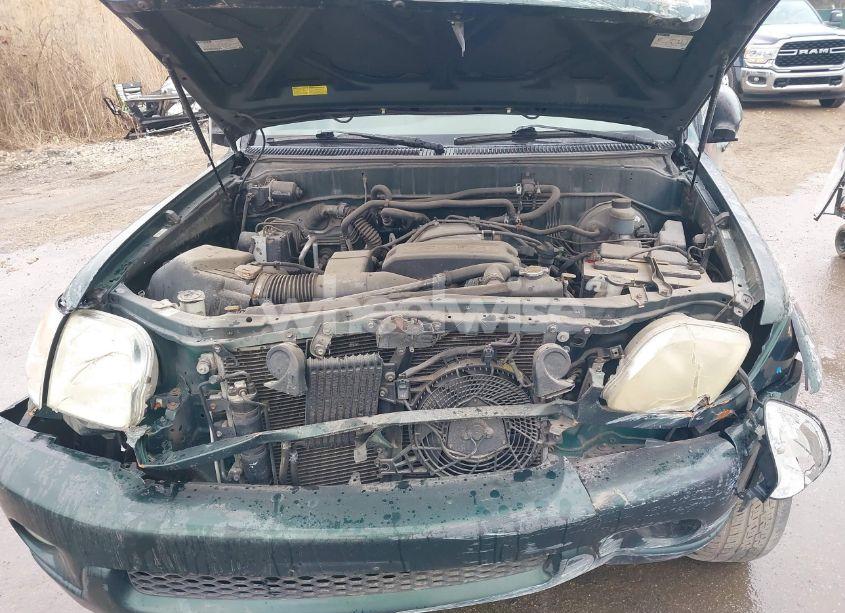 Photo 10 of 2001 Toyota Sequoia LIMITED V8 (VIN 5TDBT48A01S046351)