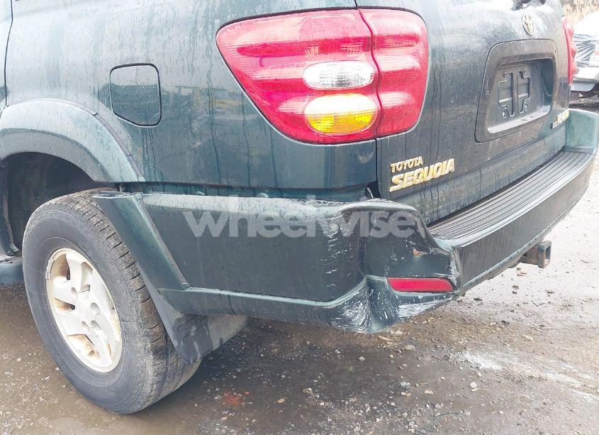 Photo 13 of 2001 Toyota Sequoia LIMITED V8 (VIN 5TDBT48A01S046351)