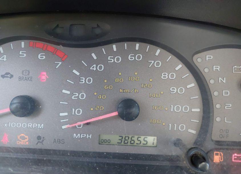 Photo 7 of 2002 Toyota Sequoia LIMITED V8 (VIN 5TDBT48A02S128999)