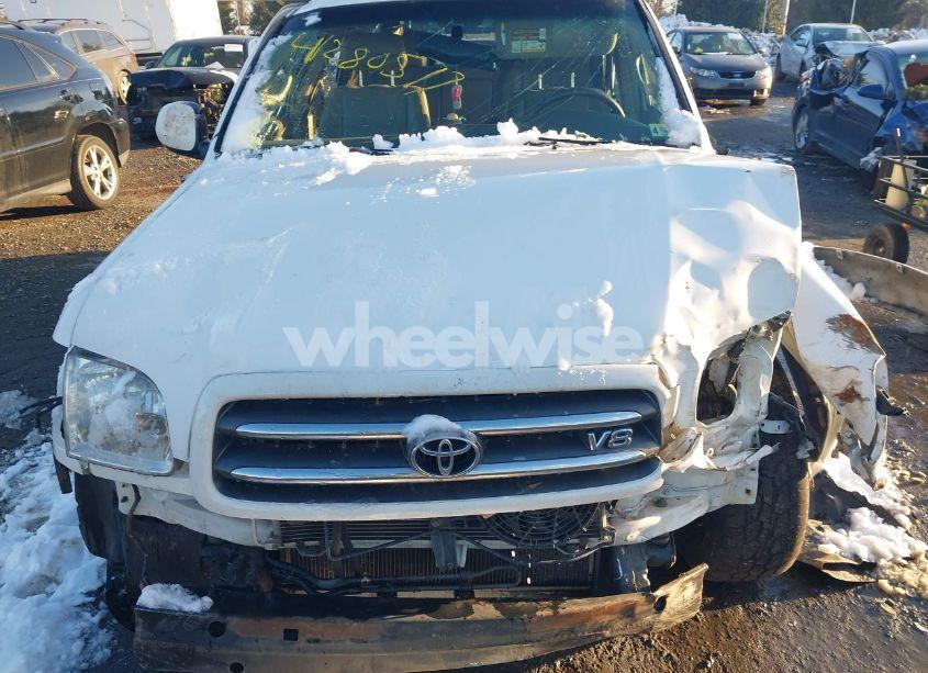 Photo 12 of 2004 Toyota Sequoia LIMITED V8 (VIN 5TDBT48A04S219466)