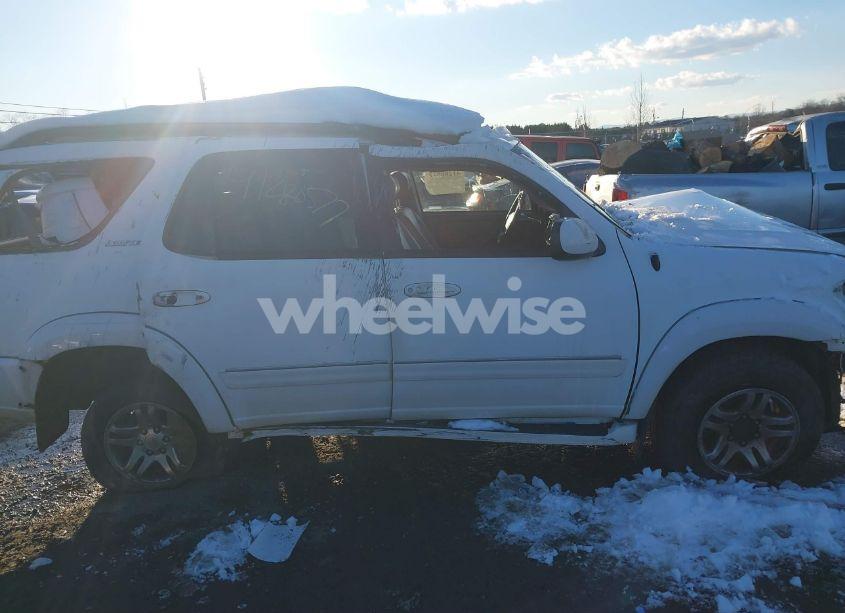 Photo 13 of 2004 Toyota Sequoia LIMITED V8 (VIN 5TDBT48A04S219466)