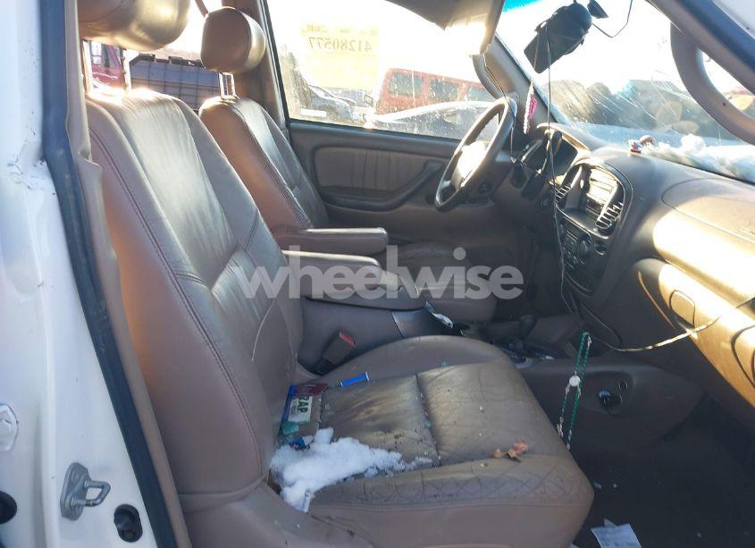 Photo 5 of 2004 Toyota Sequoia LIMITED V8 (VIN 5TDBT48A04S219466)