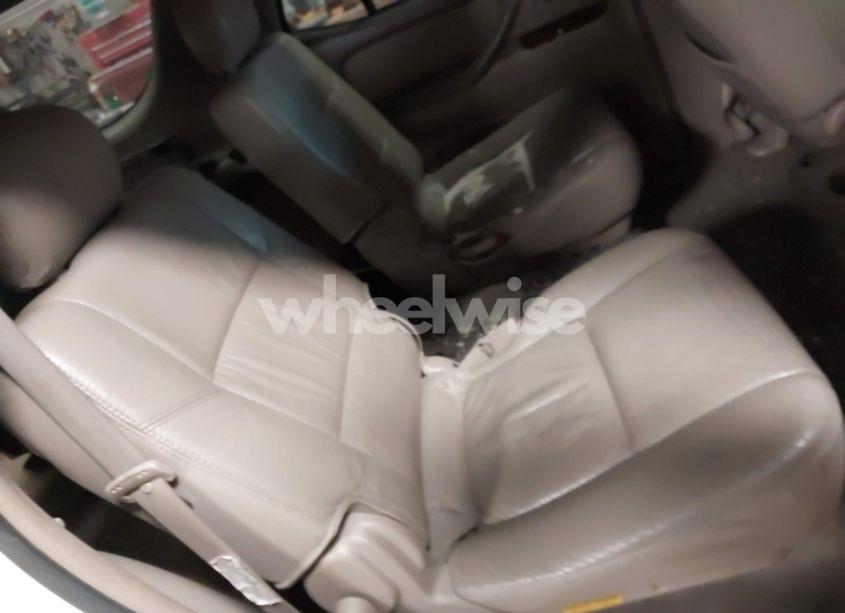 Photo 18 of 2006 Toyota Sequoia LIMITED V8 (VIN 5TDBT48A06S262997)