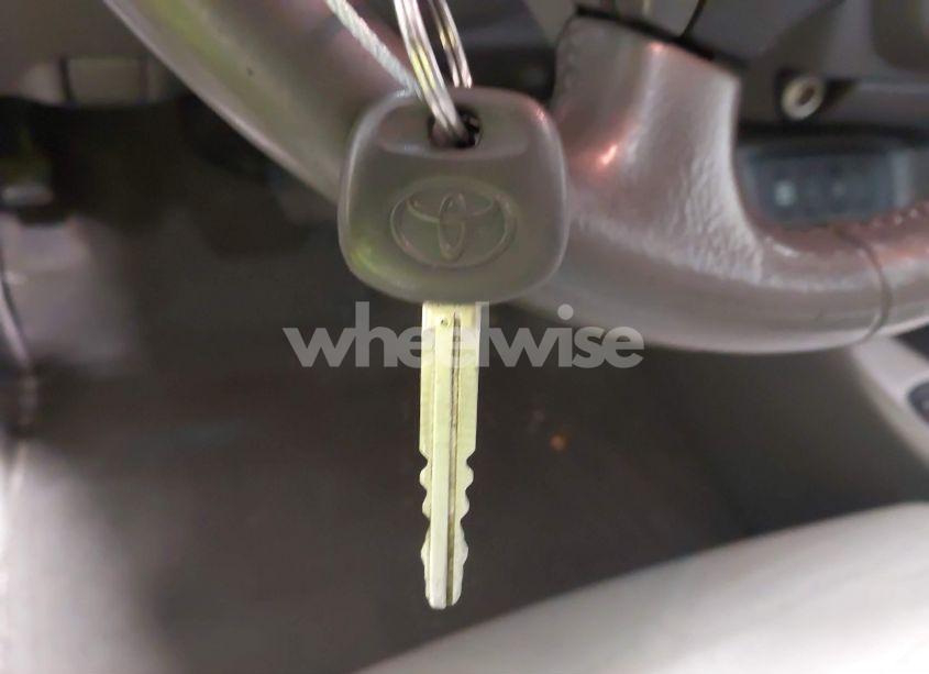 Photo 11 of 2006 Toyota Sequoia LIMITED V8 (VIN 5TDBT48A06S275409)