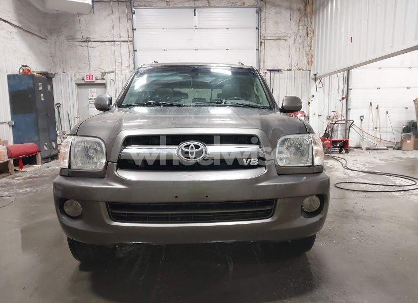 Photo 12 of 2006 Toyota Sequoia LIMITED V8 (VIN 5TDBT48A06S275409)